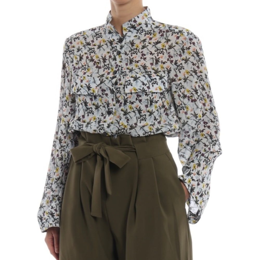 Chloe shirt in light blue
